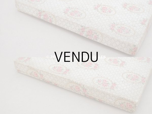 画像5: アンティーク ピンクの薔薇のメダイヨンのハンキーケース　リボン付　カルトナージュボックス (5)