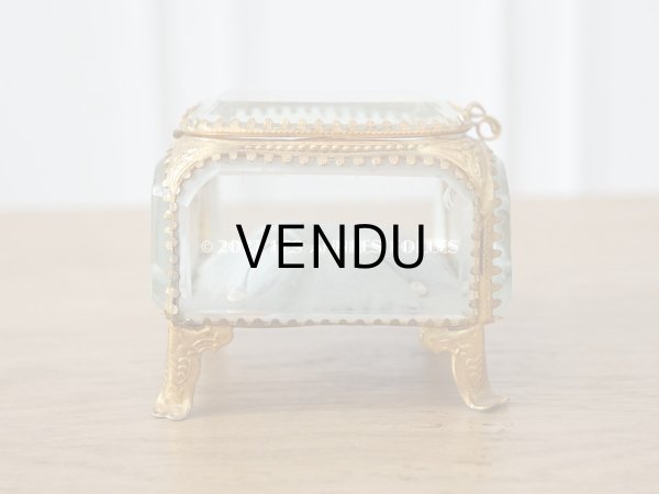 画像9: 19世紀末 アンティーク ジュエリーボックス スモーキーブルーのシルククッション  (9)