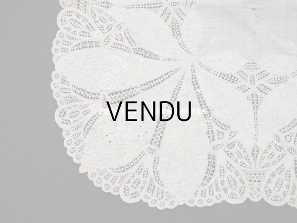 画像7: 18世紀 アンティーク ニードルレース＆ホワイトワーク 結婚式のハンカチ　ガリエラ美術館 (7)