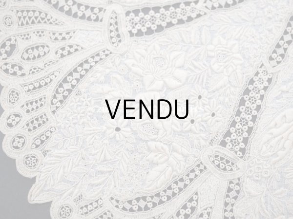 画像8: 18世紀 アンティーク ニードルレース＆ホワイトワーク 結婚式のハンカチ　ガリエラ美術館 (8)