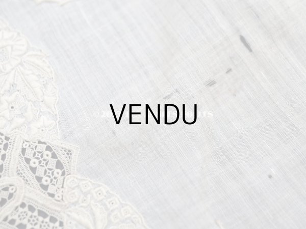 画像3: 18世紀 アンティーク ニードルレース＆ホワイトワーク 結婚式のハンカチ　ガリエラ美術館 (3)