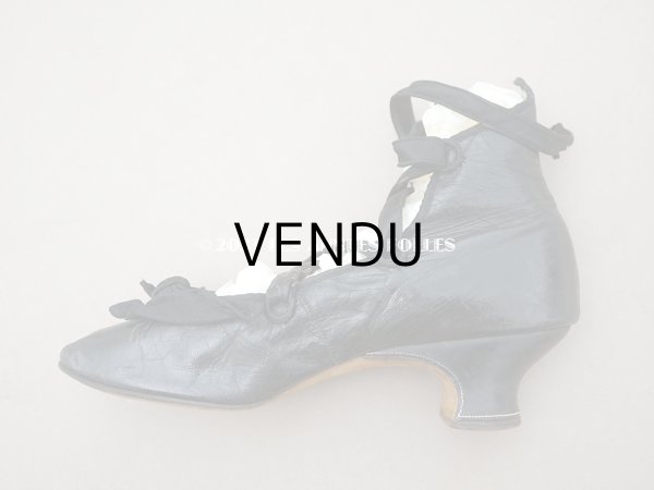 画像10: 19世紀末 アンティーク　大きなリボン付き　 小さなレザーシューズ　シルクサテンリボンのレースアップ (10)