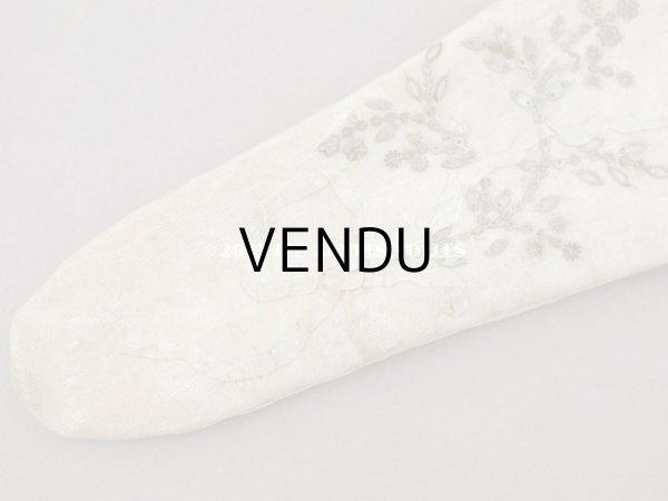 画像20: 19世紀 アンティーク リボン刺繍のファン リボン＆花のガーランド柄 シルク製オリジナルバッグ入り (20)