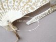 画像11: 19世紀 アンティーク リボン刺繍のファン リボン＆花のガーランド柄 シルク製オリジナルバッグ入り (11)