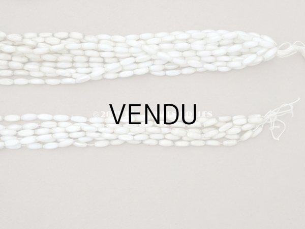 画像10:  アンティーク スフレビーズ マーキス型 ライン入り ホワイトシルバー  4×9mm  約390ピース 吹きガラス製 ビーズ (10)