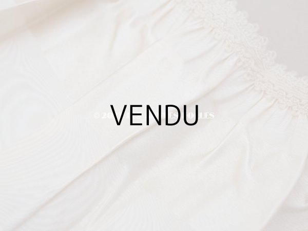 画像4: 19世紀末 アンティーク  ドレスの裾 シルクサテン＆レース 2.3m 25cm幅 淡いピンクページュ (4)