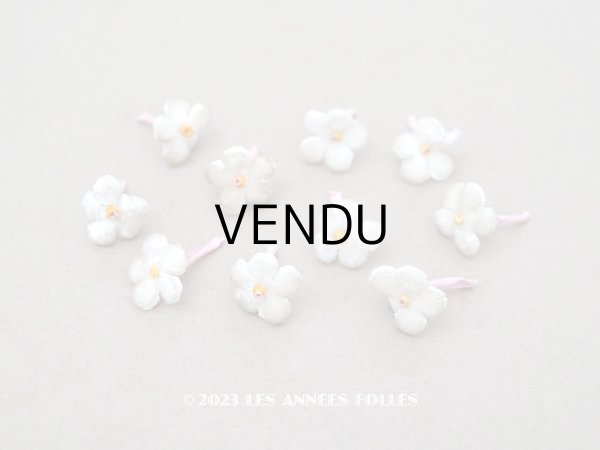 画像1: アンティーク 布花材料  ベルベットの花びらのセット ライトグレイ　10ピースのセット 1.5cm (1)