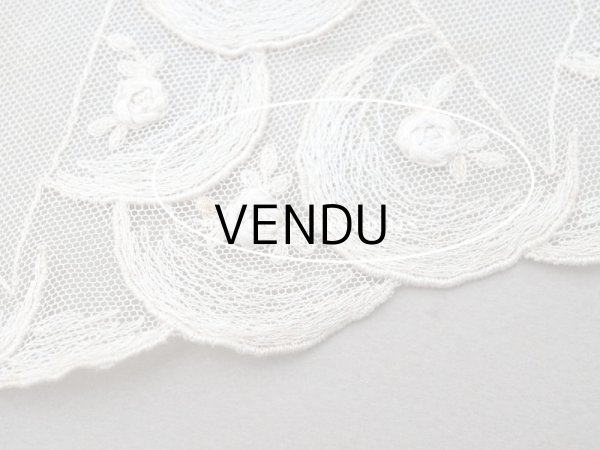 画像5: 未使用 1930年代  アンティーク 薔薇刺繍入り アイボリー色のレース　1.15m (5)