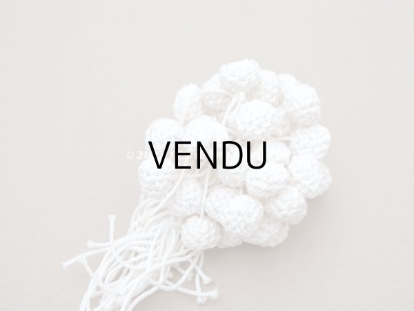 画像2: 1900年代 アンティーク  コットンクロシェのポンポン  (2)