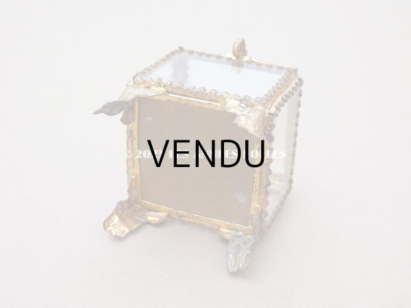 画像4: 19世紀末 アンティーク ジュエリーボックス スモーキーブルーのシルククッション  (4)