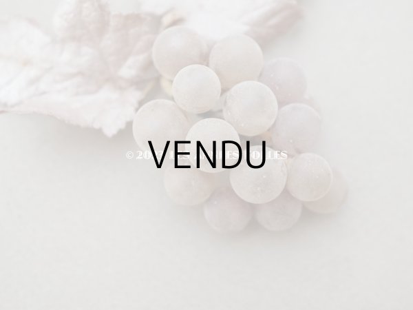 画像3: 1900年頃 アンティーク 吹きガラス製　小さな葡萄のコサージュ ドールハット用 (3)