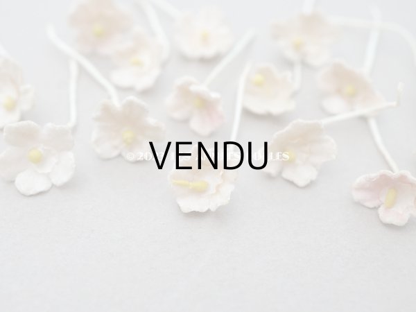 画像2: アンティーク 布花材料  小さな花びらのセット エクリュ＆ピンク　15ピースのセット  (2)