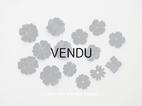 画像1: アンティーク 布花材料  ベルベットの花びらのセット 黒　14ピースのセット  (1)