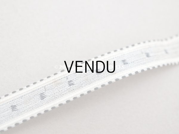 画像7: 19世紀末 アンティーク シルク製 ベルベットリボン 黒＆オフホワイト 1.46m 幅11mm (7)