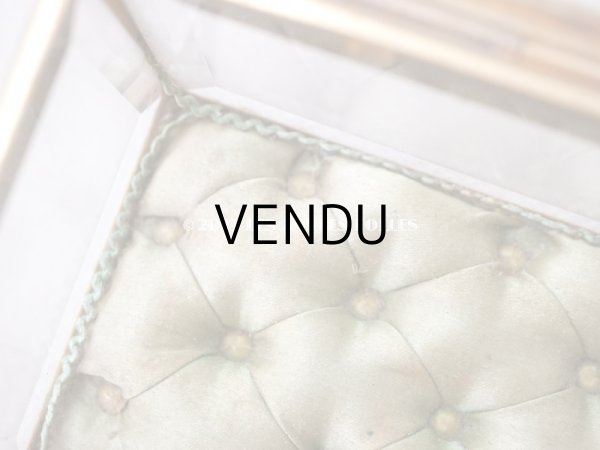 画像7: 19世紀 アンティーク クリスタルのジュエリーボックス カーキのシルク製クッション　 (7)