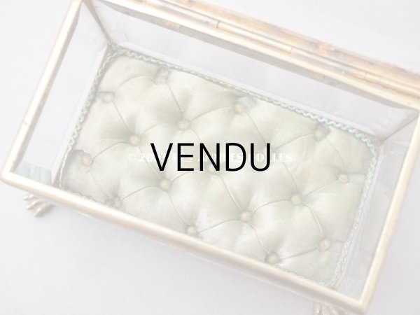 画像6: 19世紀 アンティーク クリスタルのジュエリーボックス カーキのシルク製クッション　 (6)