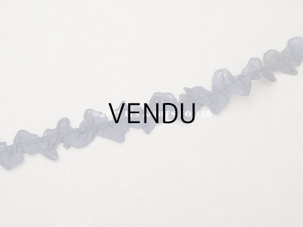 画像2: 新品同様 1900年頃 アンティーク シルクオーガンジーのリボン ダークブルー　シルクシフォン 幅2.2cm　 (2)
