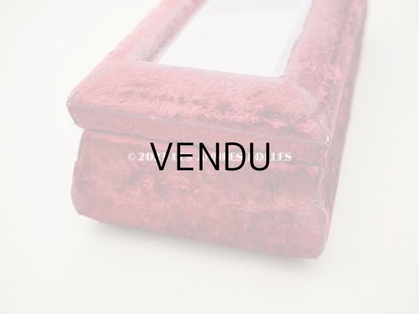 画像9: アンティーク ベルベットのグローブボックス ジュエリーケース スモーキーレッドのシルク製クッション (9)