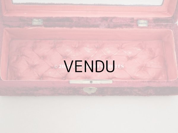 画像12: アンティーク ベルベットのグローブボックス ジュエリーケース スモーキーレッドのシルク製クッション (12)