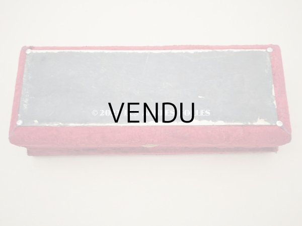 画像5: アンティーク ベルベットのグローブボックス ジュエリーケース スモーキーレッドのシルク製クッション (5)