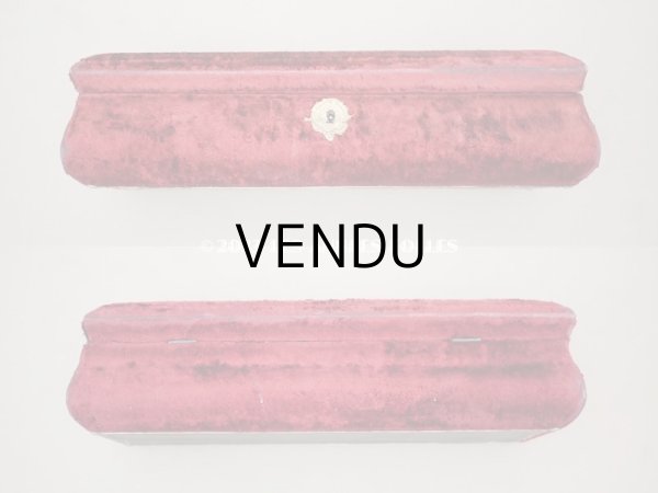 画像7: アンティーク ベルベットのグローブボックス ジュエリーケース スモーキーレッドのシルク製クッション (7)