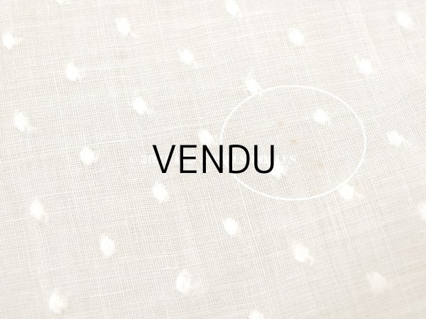 画像3: アンティーク  ドットの刺繍入り ベージュのコットン生地 70×105cm　&　38×58cm (3)