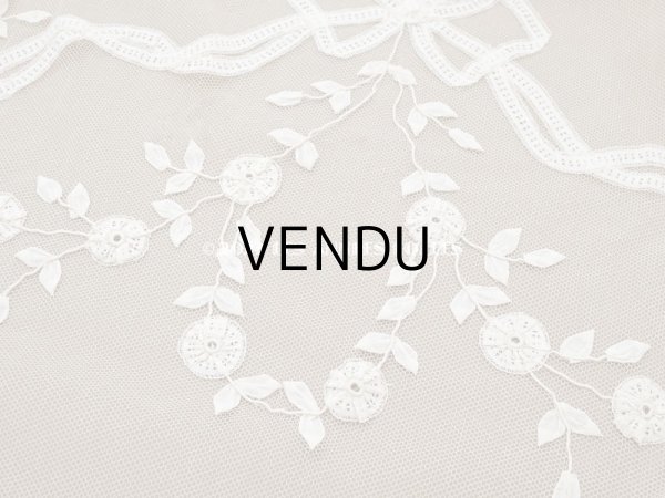 画像9: 【13周年セール対象外】未使用 アンティーク レースカーテン リボンのガーランド　アイボリー 横135cm×縦156cm (9)