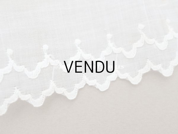 画像2: 【13周年セール対象外】アンティーク スカラップレース 刺繍入り オフホワイト　4.5cm幅  (2)