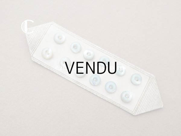 画像10: アンティーク マザーオブパール製 極小 ボタン 6mm 12ピース シェルボタン パウダーブルー (10)