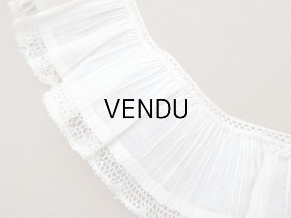 画像4: 【13周年セール対象外】アンティーク プリーツリボン レース付き  4.7cm幅  64cm       (4)