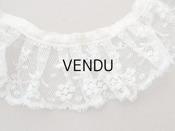 画像3: 【13周年セール対象外】アンティーク プリーツレース　花模様  3.7cm幅  98cm       (3)