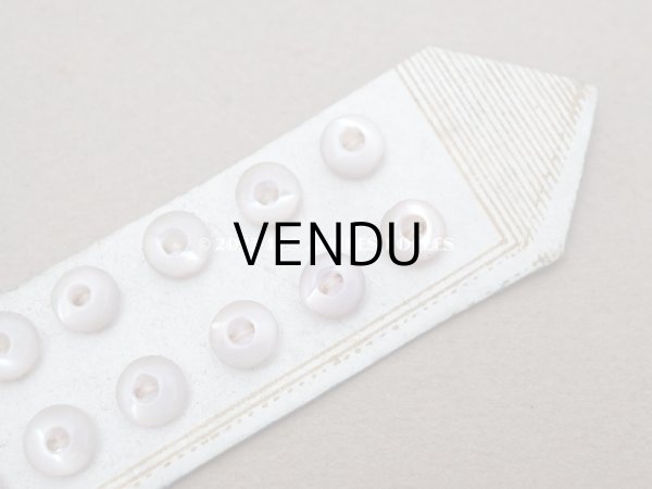 画像7: 1900年 アンティーク マザーオブパール製 極小 ボタン 6mm 12ピース シェルボタン スノーパープル (7)