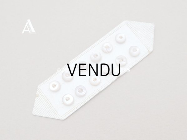 画像2: 1900年 アンティーク マザーオブパール製 極小 ボタン 6mm 12ピース シェルボタン スノーパープル (2)