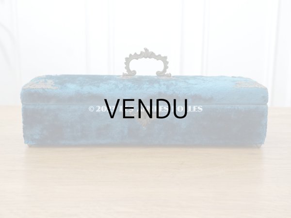 画像3: アンティーク ベルベットのグローブボックス ジュエリーケース スモーキーブルー　シルク製クッション (3)