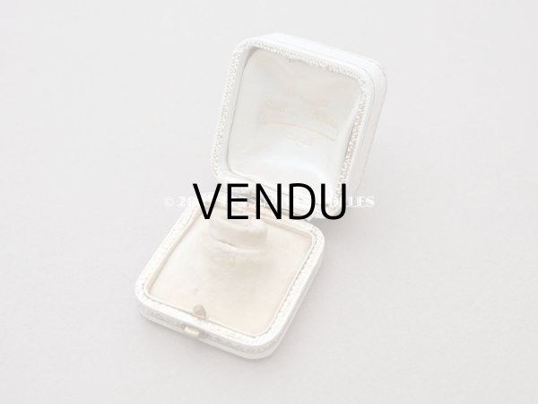 画像7: アンティーク リング用 ジュエリーボックス　金彩入り オフホワイト (7)