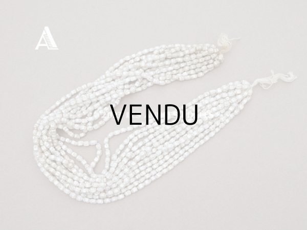 画像4: アンティーク 極小 スフレビーズ ライン入り 筒型 凹凸　吹きガラス製ビーズ シルバー 約3×4mm 約810~880ピース (4)