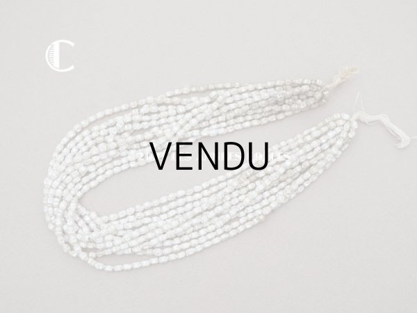 画像6: アンティーク 極小 スフレビーズ ライン入り 筒型 凹凸　吹きガラス製ビーズ シルバー 約3×4mm 約810~880ピース (6)