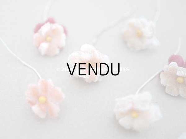 画像2: アンティーク ベルベットの布花 2重の花びら 9ピースのセット　 (2)