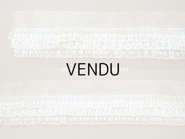 画像5: アンティーク タグ付き 3段　チュールレースのプリーツ リボン 1.53m 7.5cm幅 オフホワイト (5)