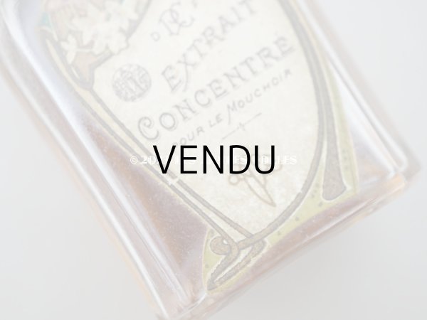 画像11: 未開封 アンティーク  鈴蘭&菫の小さなパフュームボトル クリスタル製 EXTRAIT CONCENTRE POUR LE MOUCHOIR   (11)