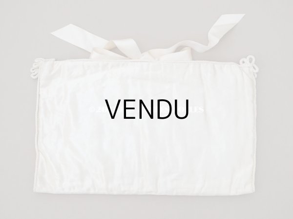 画像10: アンティーク シルク製 勿忘草のハンキーケース リボン付き ハンカチ用ポシェット JEANNE (10)