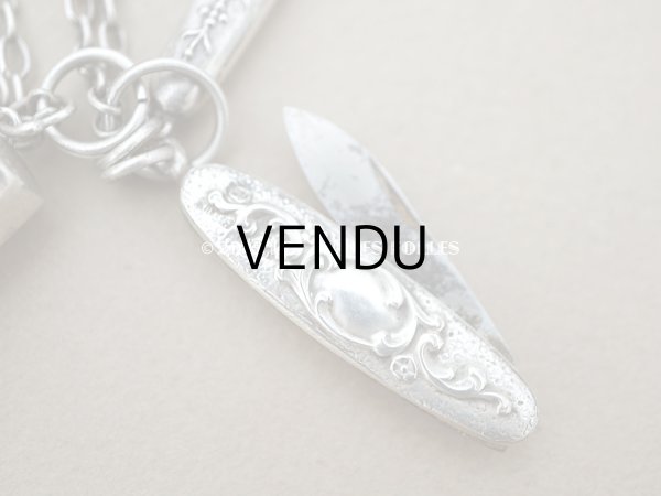 画像9: アンティーク ドール用　シルバー製　とても小さなシャトレーヌ  (9)