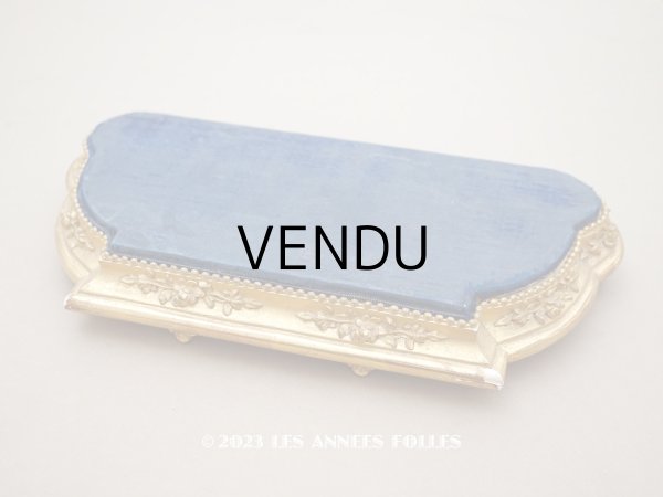 画像1: ＊蚤の市＊19世紀 アンティーク 薔薇模様 木製の台座 ゴールド  (1)