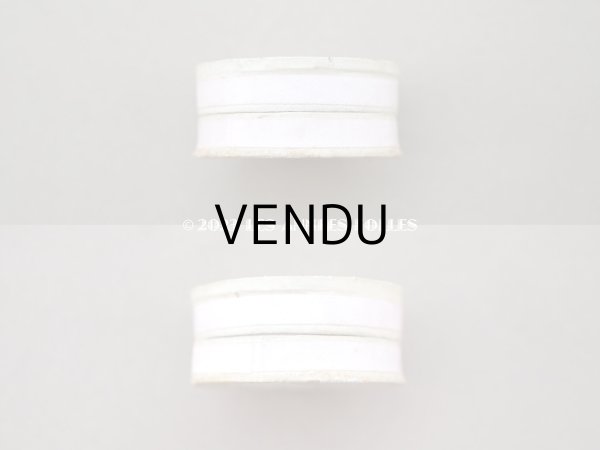 画像6: 1900年頃 アンティーク ガラスの蓋の小さな紙箱 極小2×7mm　メタル製スパンコール入り - AUX ECUSSONS - (6)