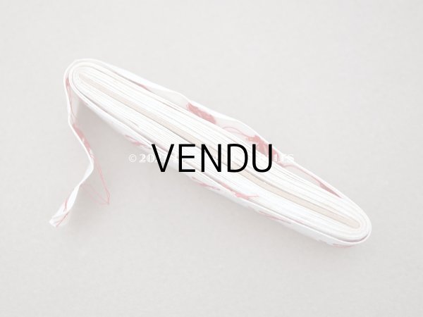 画像7: 1900年代 アンティーク 硝子の蓋の紙箱入り イニシャルテープ  (7)