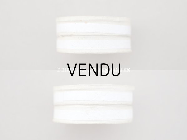 画像3: 1900年頃 アンティーク ガラスの蓋の小さな紙箱 極小2.5×5mm　メタル製スパンコール入り - AUX ECUSSONS - (3)