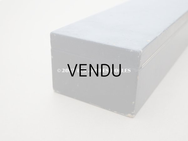 画像8: 1830〜1840年頃　アンティーク 本革製 イニシャル入り　グローブボックス ナイトブルーのシルククッション　- Alphonse Giroux Paris - (8)