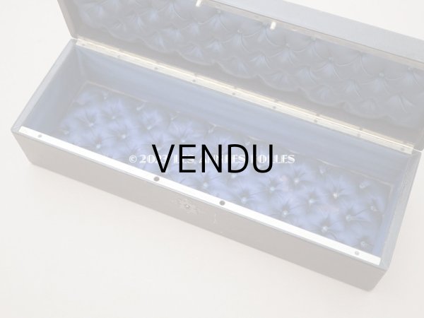 画像12: 1830〜1840年頃　アンティーク 本革製 イニシャル入り　グローブボックス ナイトブルーのシルククッション　- Alphonse Giroux Paris - (12)