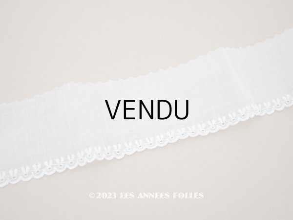 画像1: アンティーク スカラップレース　刺繍入り 5cm幅  (1)