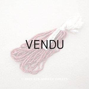 画像: 1900年代 アンティーク 極小 メタル製 カット入りビーズ グレイッシュピンク　メタルビーズ P4　キャビアビーズ